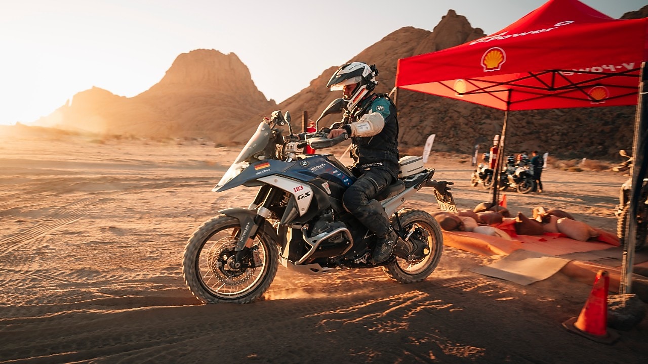 Un moteur BMW testé dans le désert