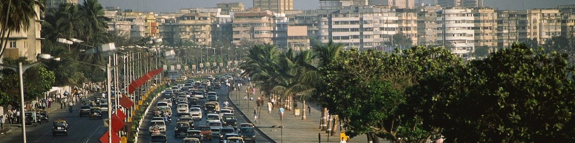 Embouteillages sur Marine Drive à Bombay, Inde