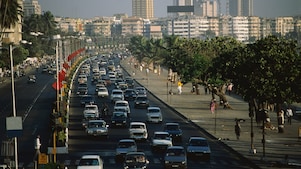 Embouteillages sur Marine Drive à Bombay, Inde