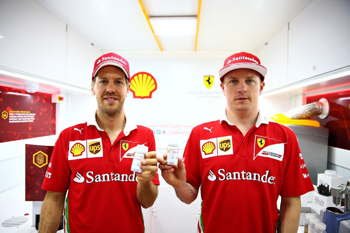 Sebastian Vettel et Kimi Raikkonen assurent la promotion de Shell V-Power